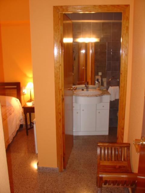 Hostal Restaurante Arasa Santa Bárbara エクステリア 写真